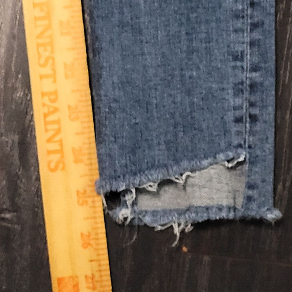 *SOLD**Rag & Bone Jeans 26 Womens Skinny Stretch Denim Med Blue Wash Raw - Picture 4 of 11